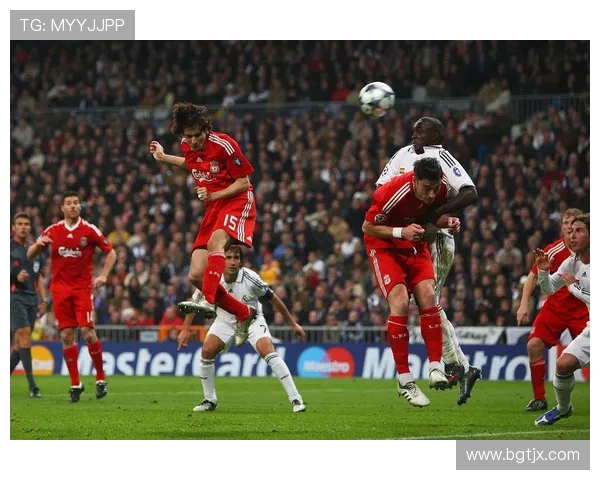 2021年英超经典对决利物浦与曼联精彩转播回顾与分析