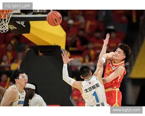 CBA联赛精彩对决新疆队迎战广州队直播盛况全程回顾