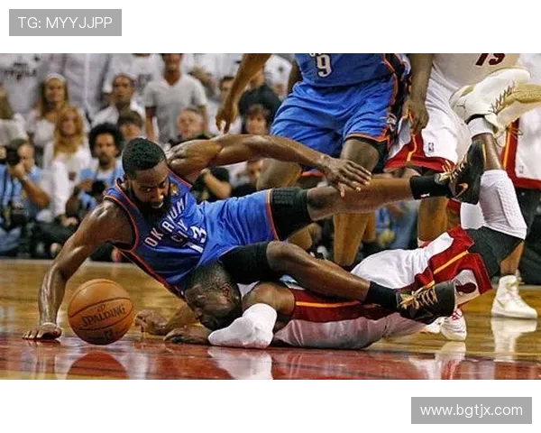 波兰国家队与奥兰多城足球俱乐部精彩对决回顾与分析