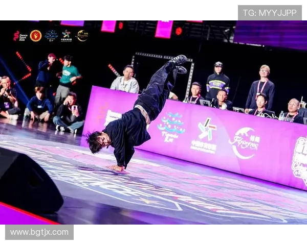 南京街舞队与深圳街舞队赛后状态分析与精彩瞬间回顾