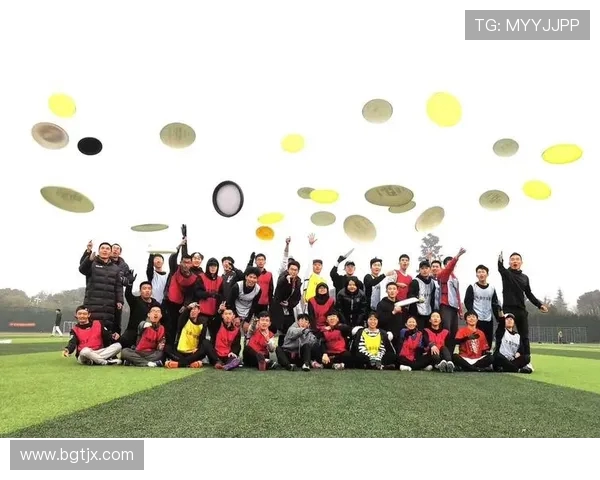 深圳飞盘队在全国飞盘状态排行榜中荣获第六名展现出强劲实力与潜力